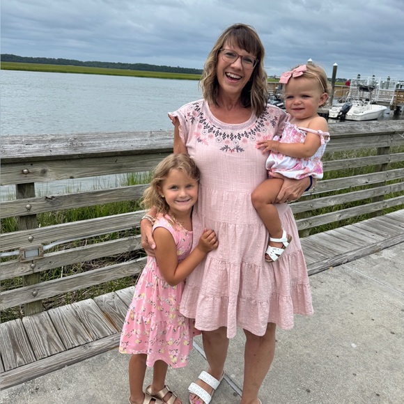 Meet your Posher, Melanie - Picture 3 of 4